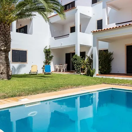 Akisol Olhos De Agua Pine Ii 아파트 *