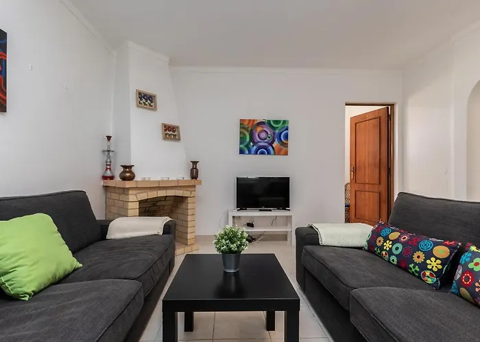 Akisol Olhos De Agua Pine Ii Apartment *