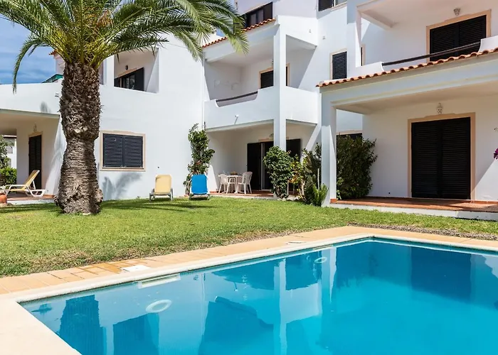 Akisol Olhos De Agua Pine Ii Apartment *